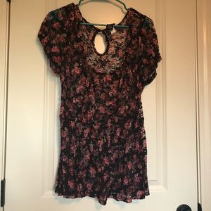 Lace floral top